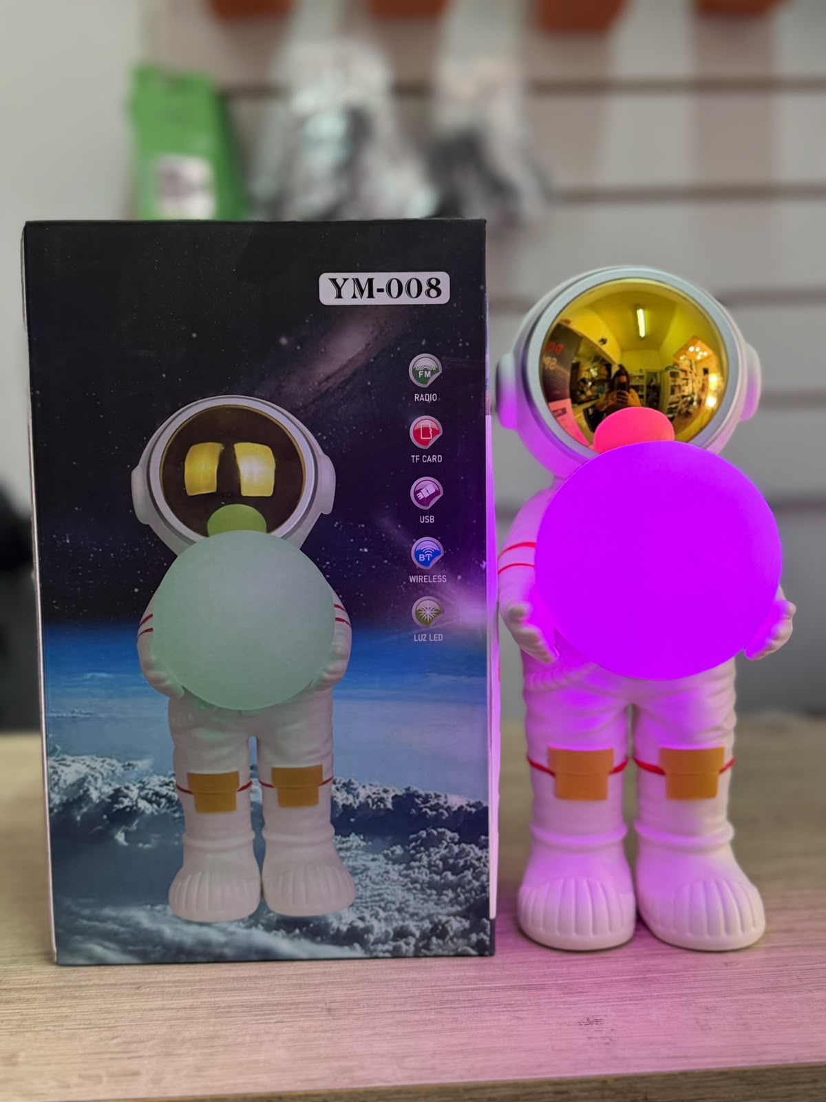 Parlante astronauta